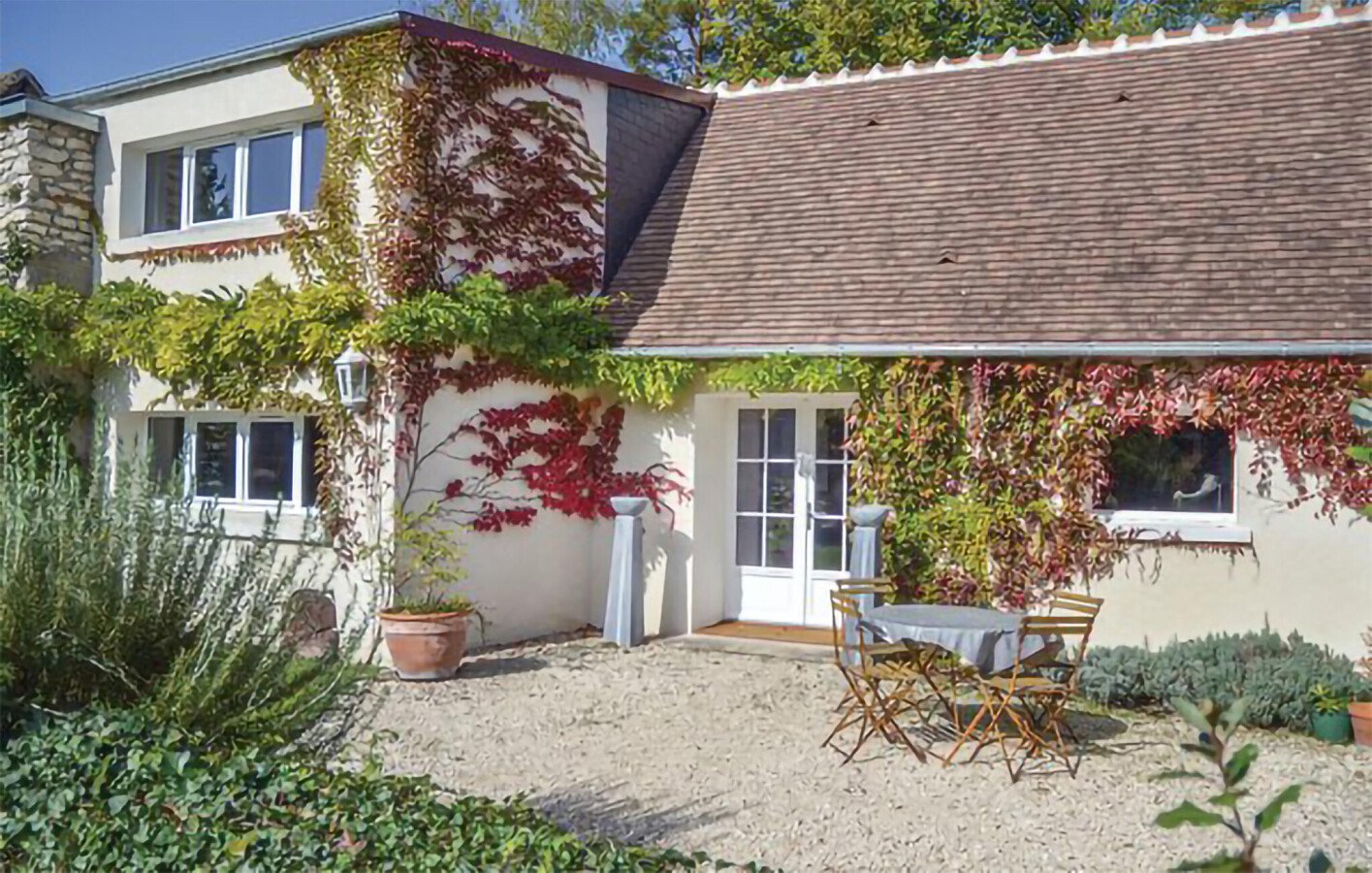 Maison de campagne moderne, 2 chambres, avec jardin