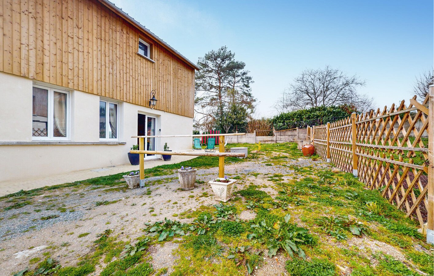 Maison de campagne moderne, 2 chambres, avec jardin
