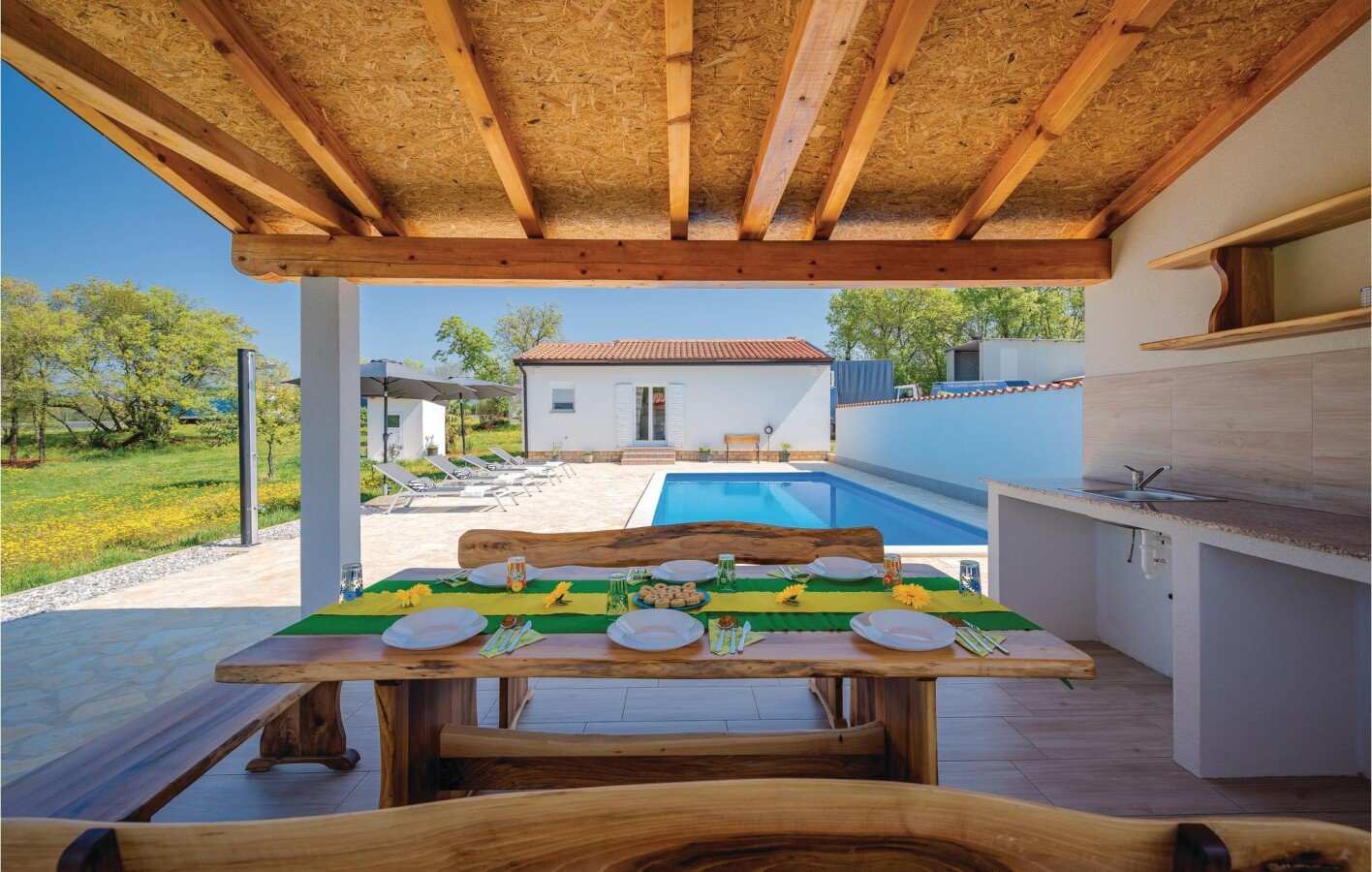 Casa 3 camere, con piscina