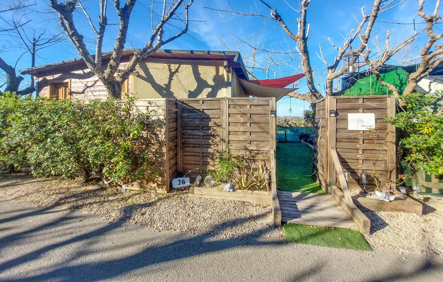 Mobil home confortable, 1 chambre, avec piscine