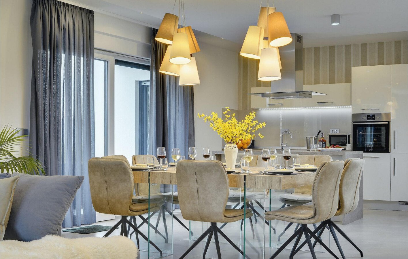 Maison moderne, 4 chambres, avec piscine