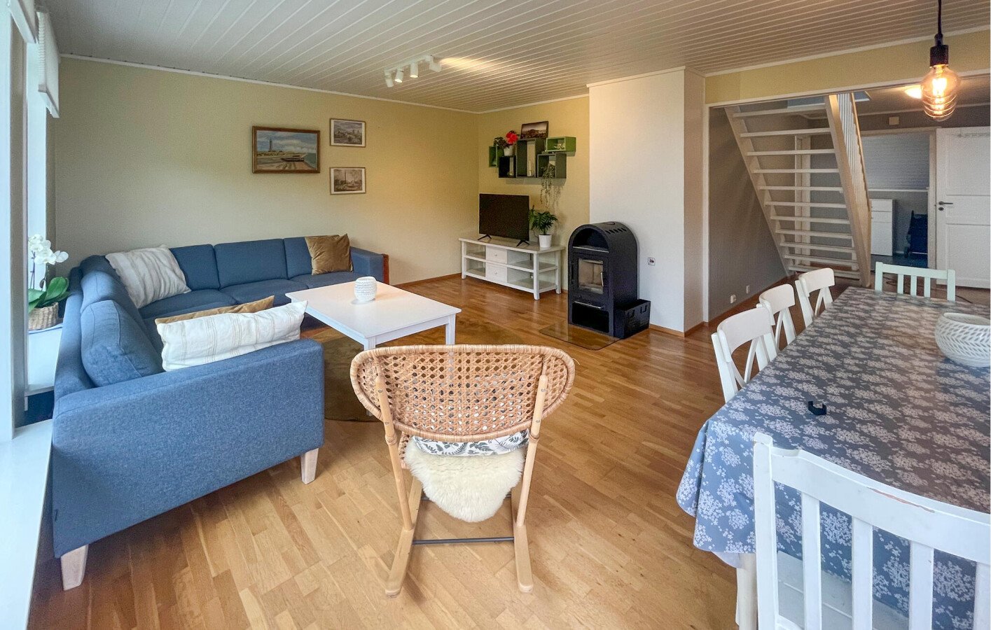 Appartement moderne, 3 chambres, avec cheminée