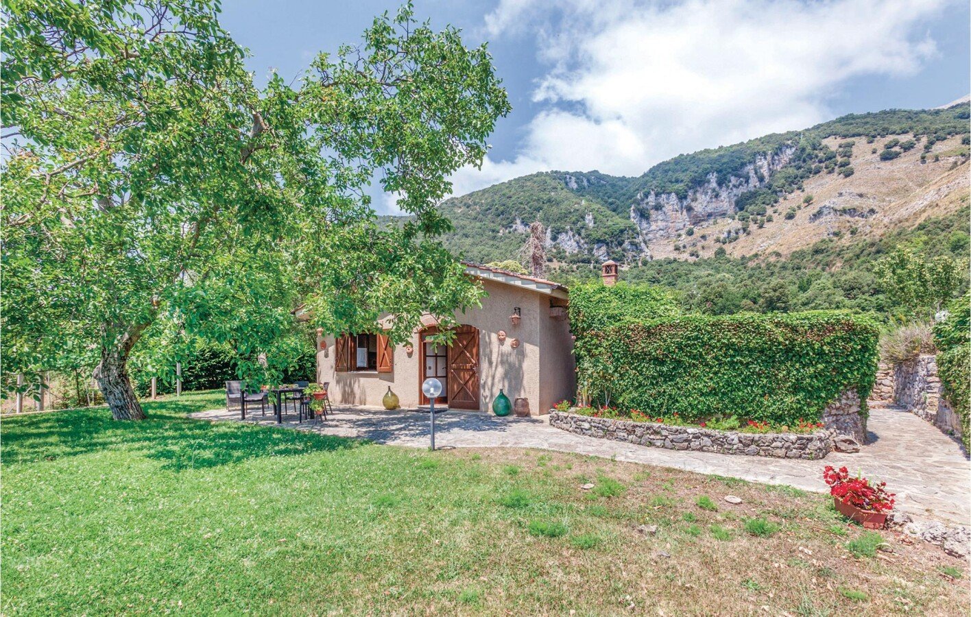 Casa 2 camere, con caminetto