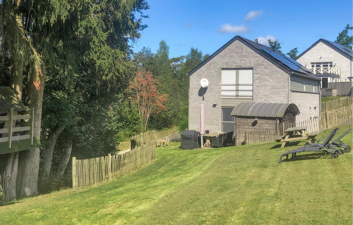 Ferienhaus 4 Schlafzimmer, mit Garten