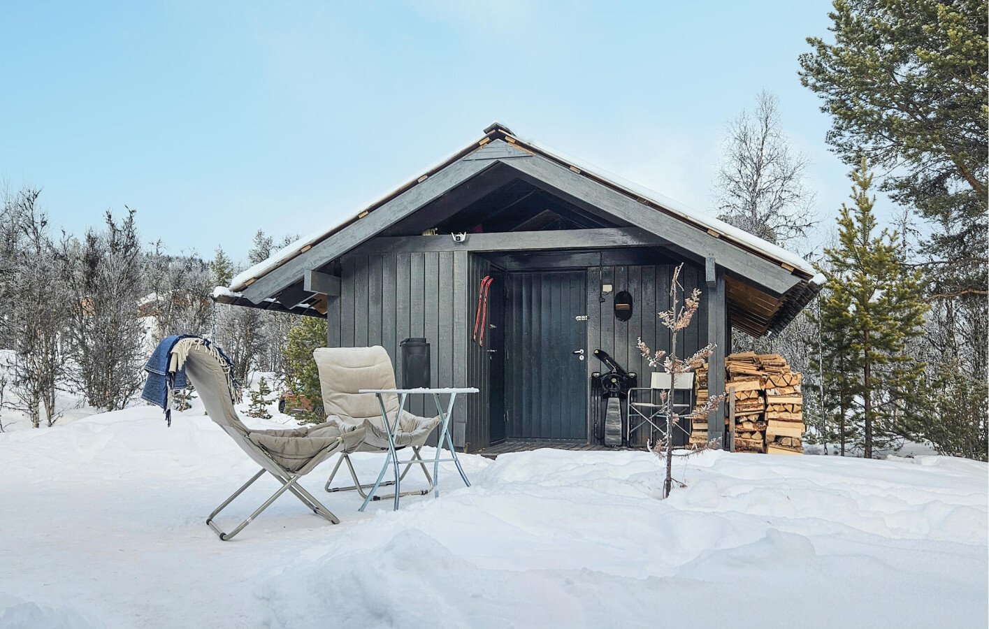 House 4 bedrooms, with fireplace