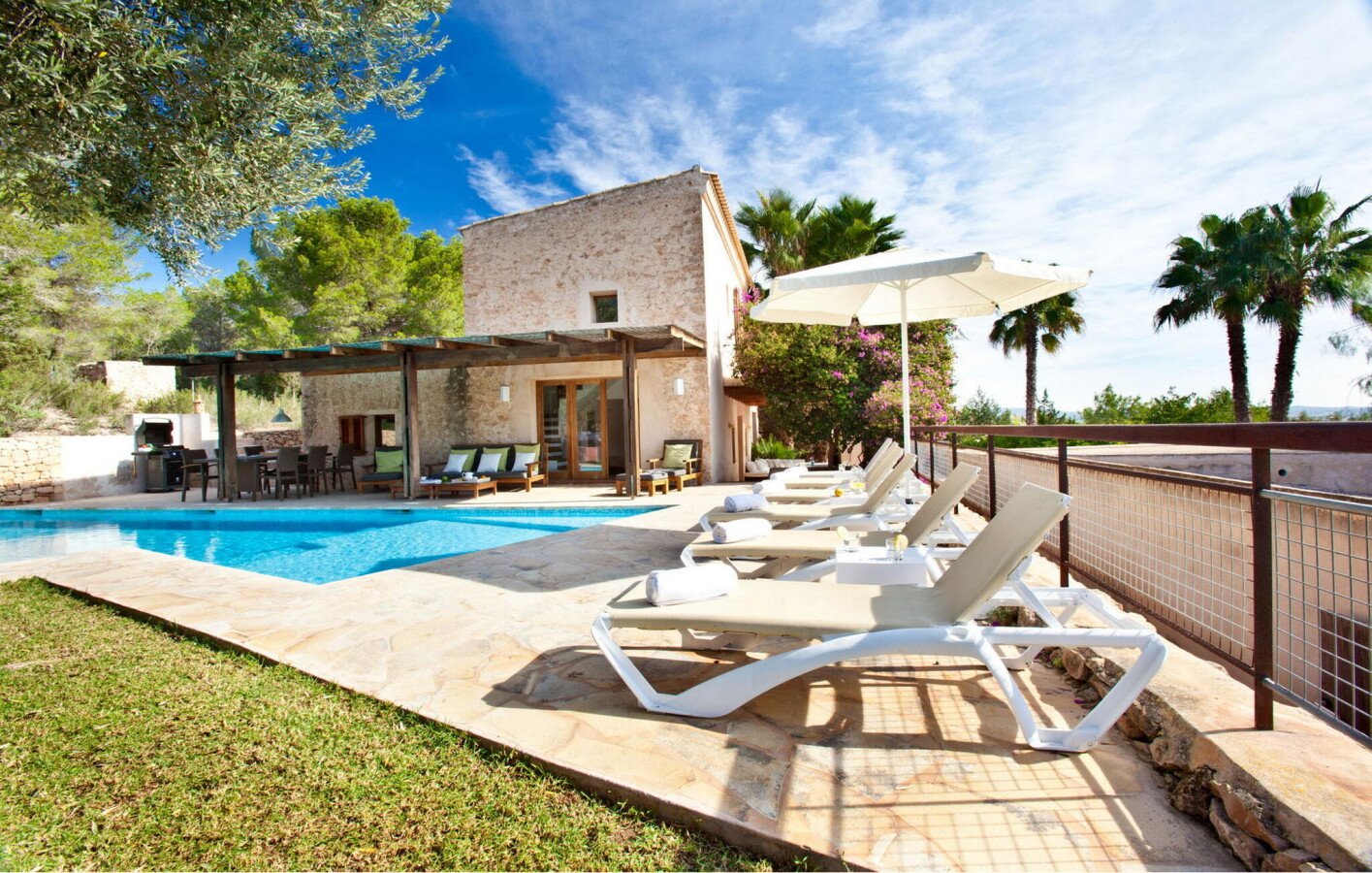 Huis 6 slaapkamers, met zwembad