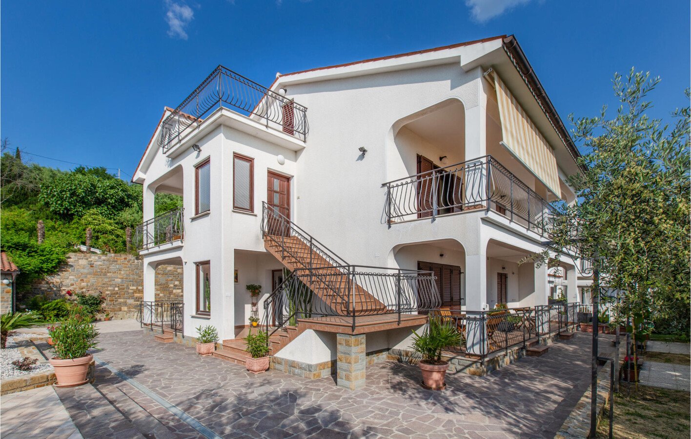 Appartamento 1 camera, con vista mare