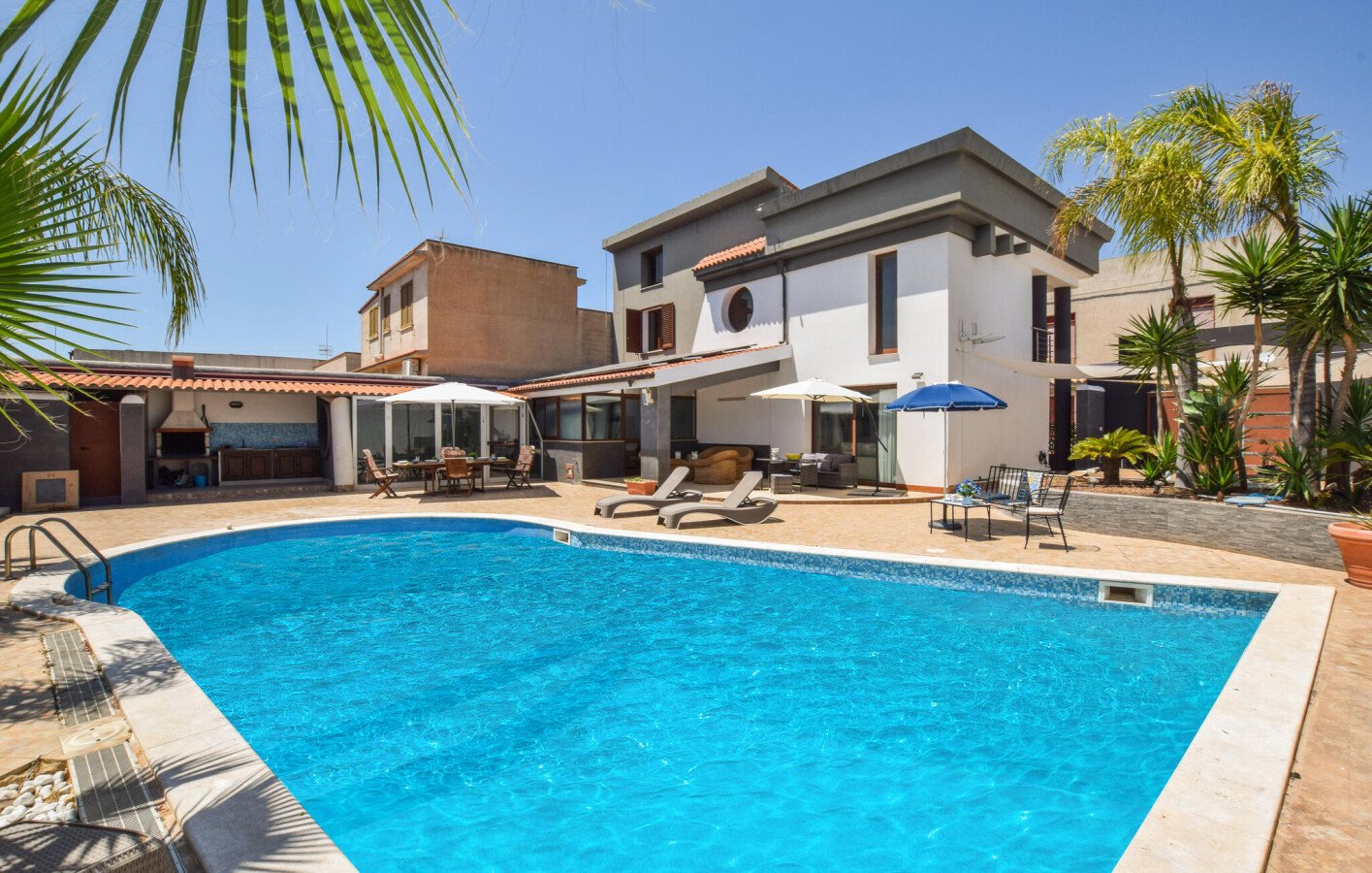 Casa 3 camere, con vista mare