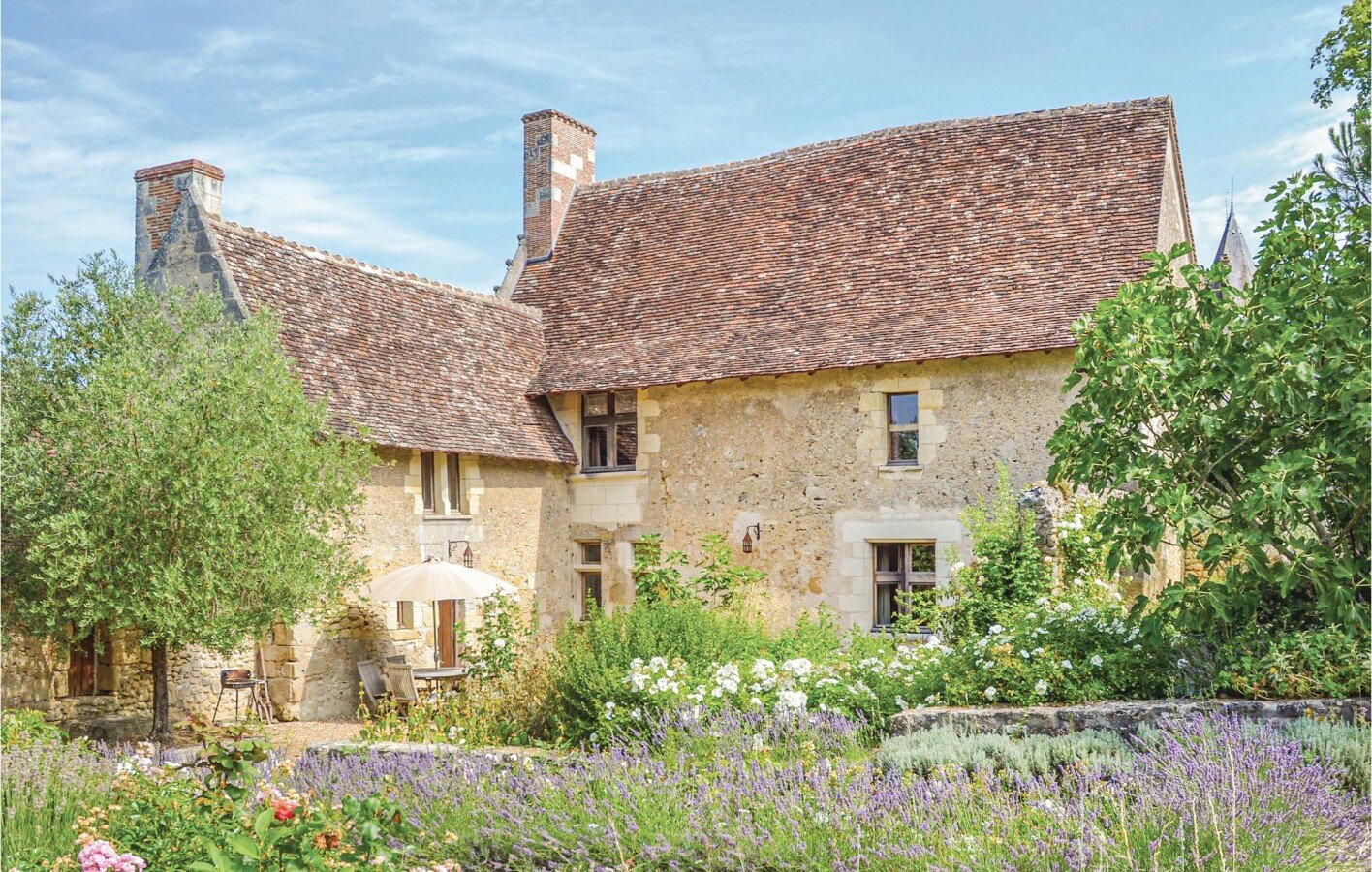 Maison moderne, 3 chambres, avec piscine