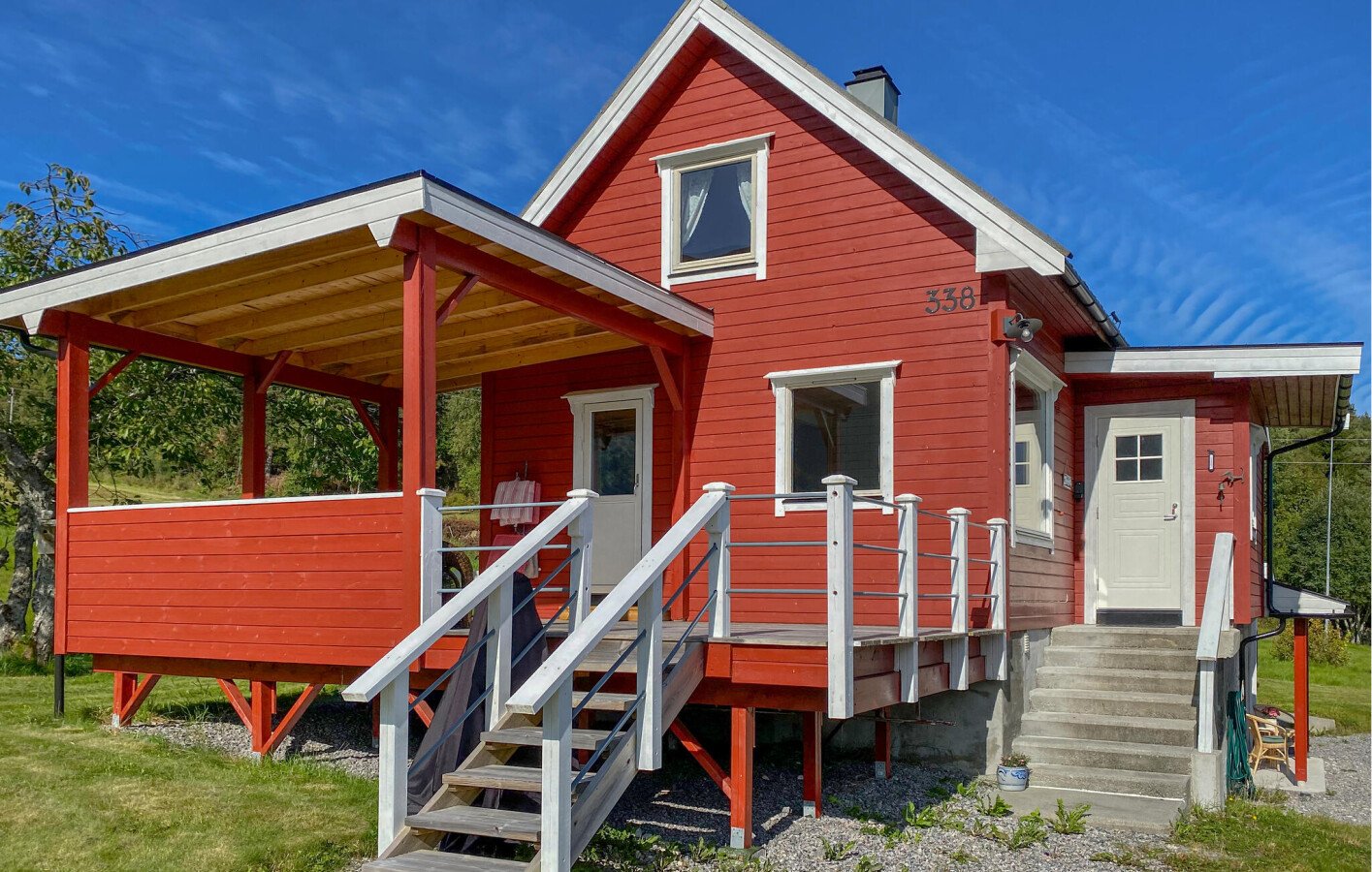 House 3 bedrooms, with sea view