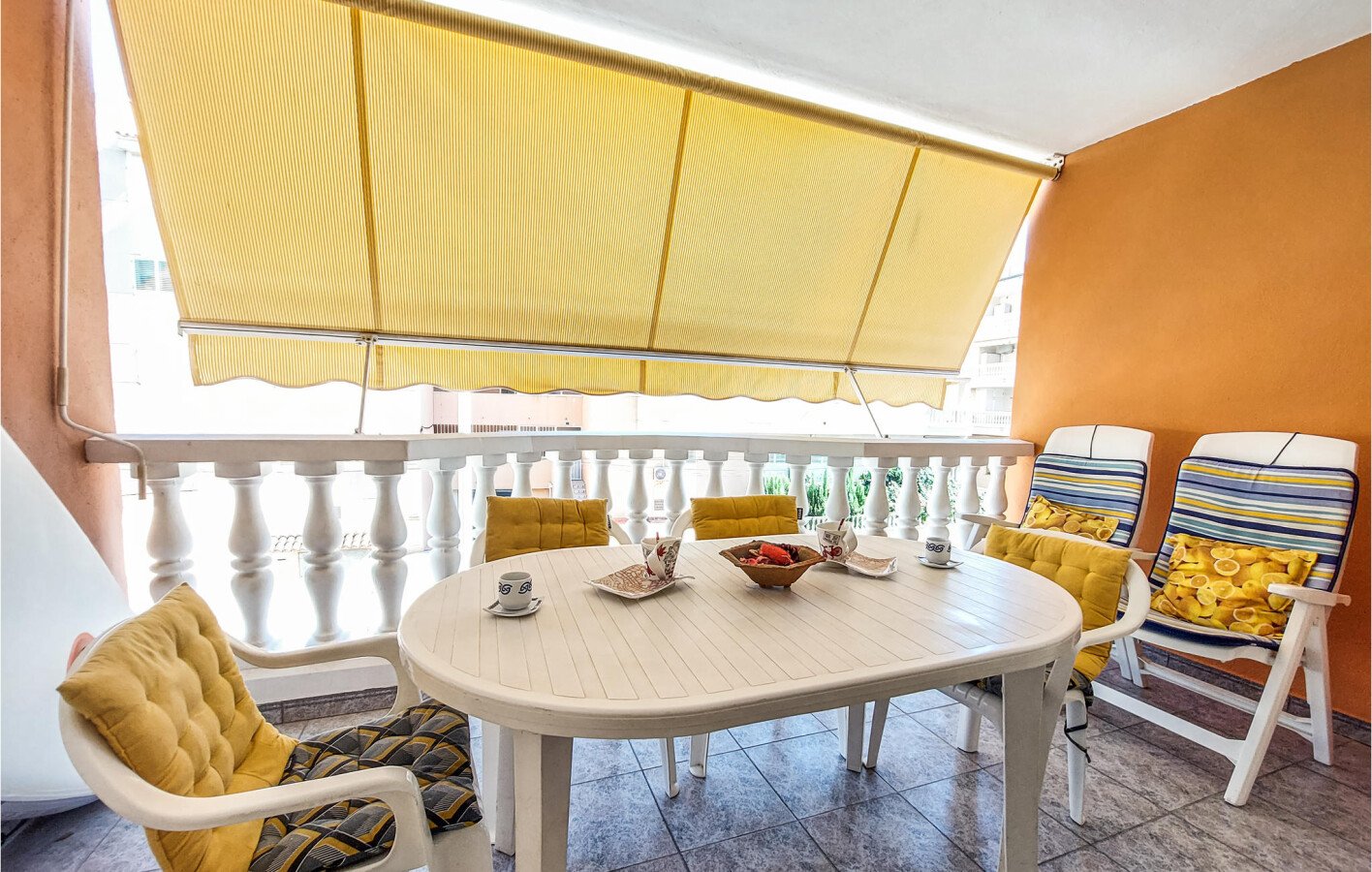 Appartement confortable, 2 chambres, avec vue sur mer