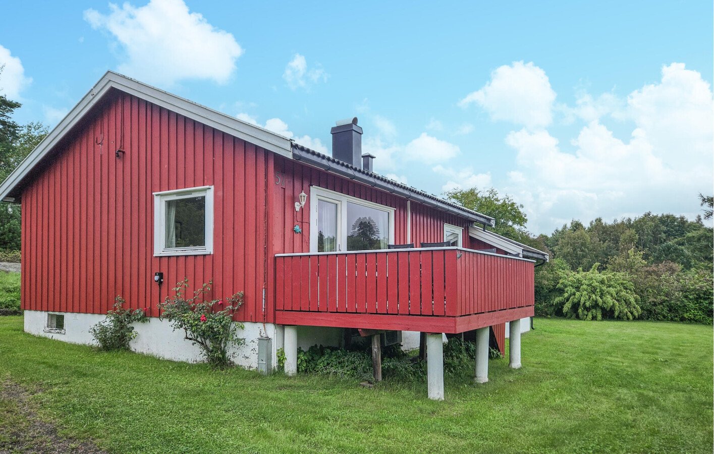 House 3 bedrooms, with garden