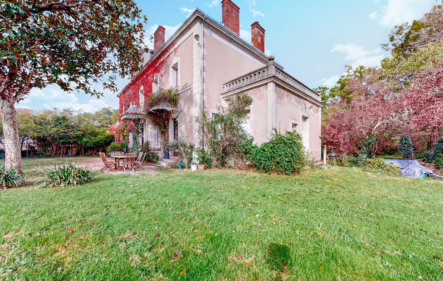 Maison de campagne moderne, 7 chambres, avec jardin