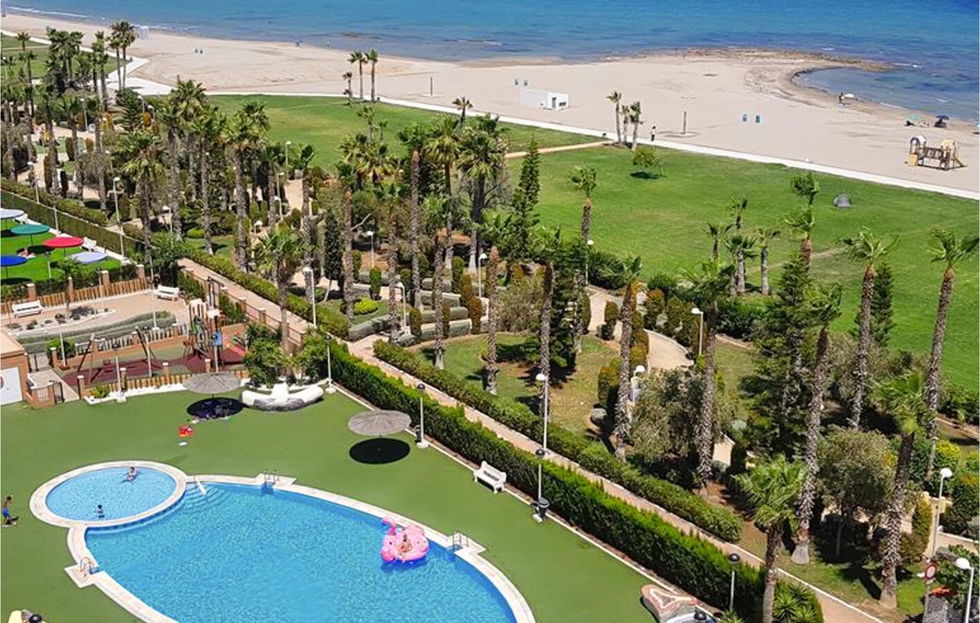 Appartement confortable, 2 chambres, avec vue sur mer