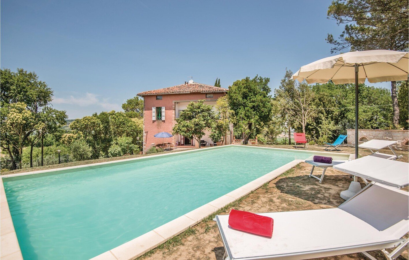 Casa 3 camere, con piscina