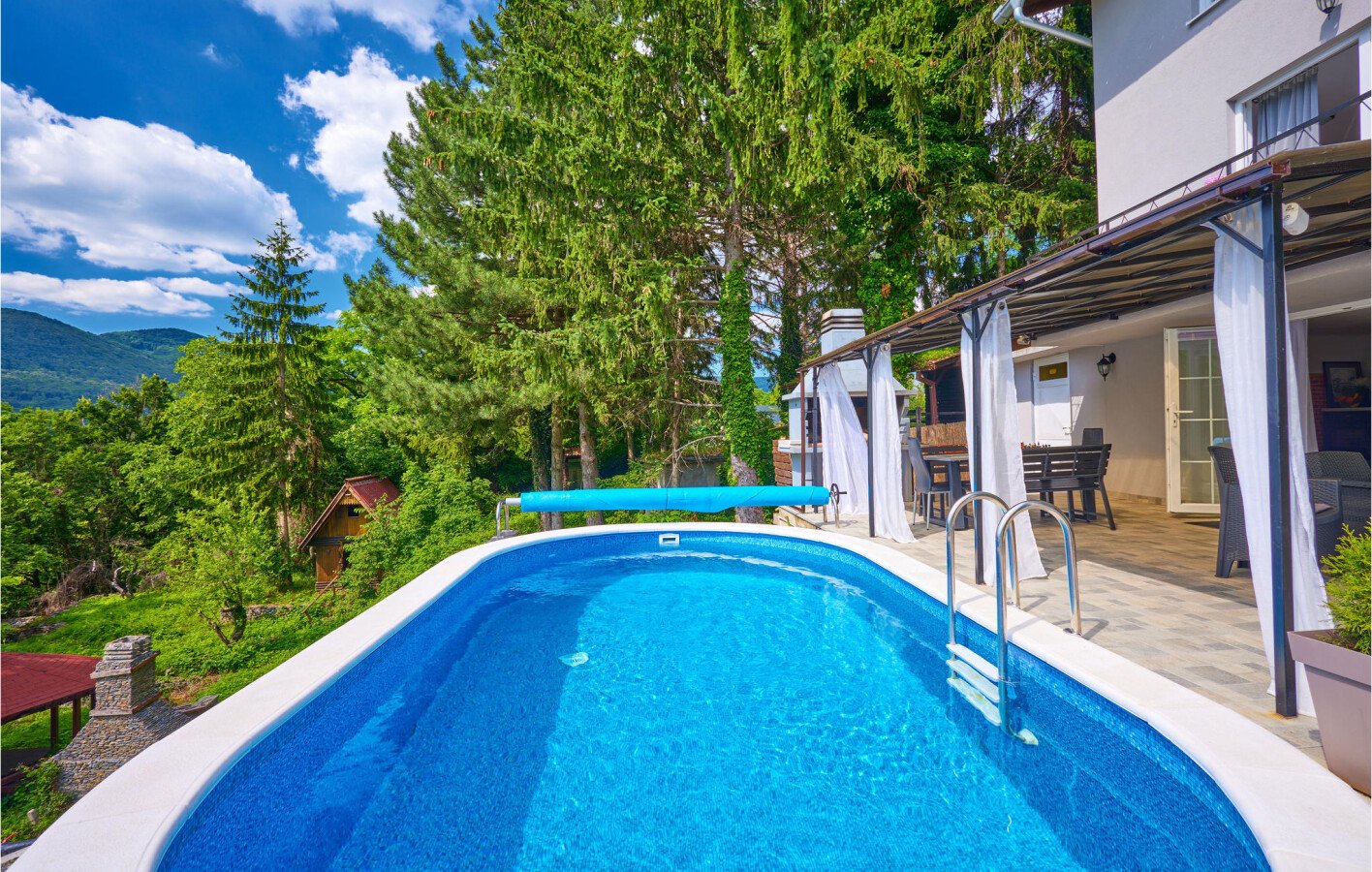 Huis 1 slaapkamer, met zwembad