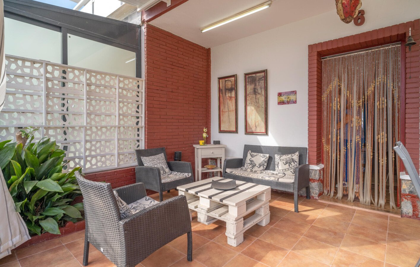 House 4 bedrooms, with sea view