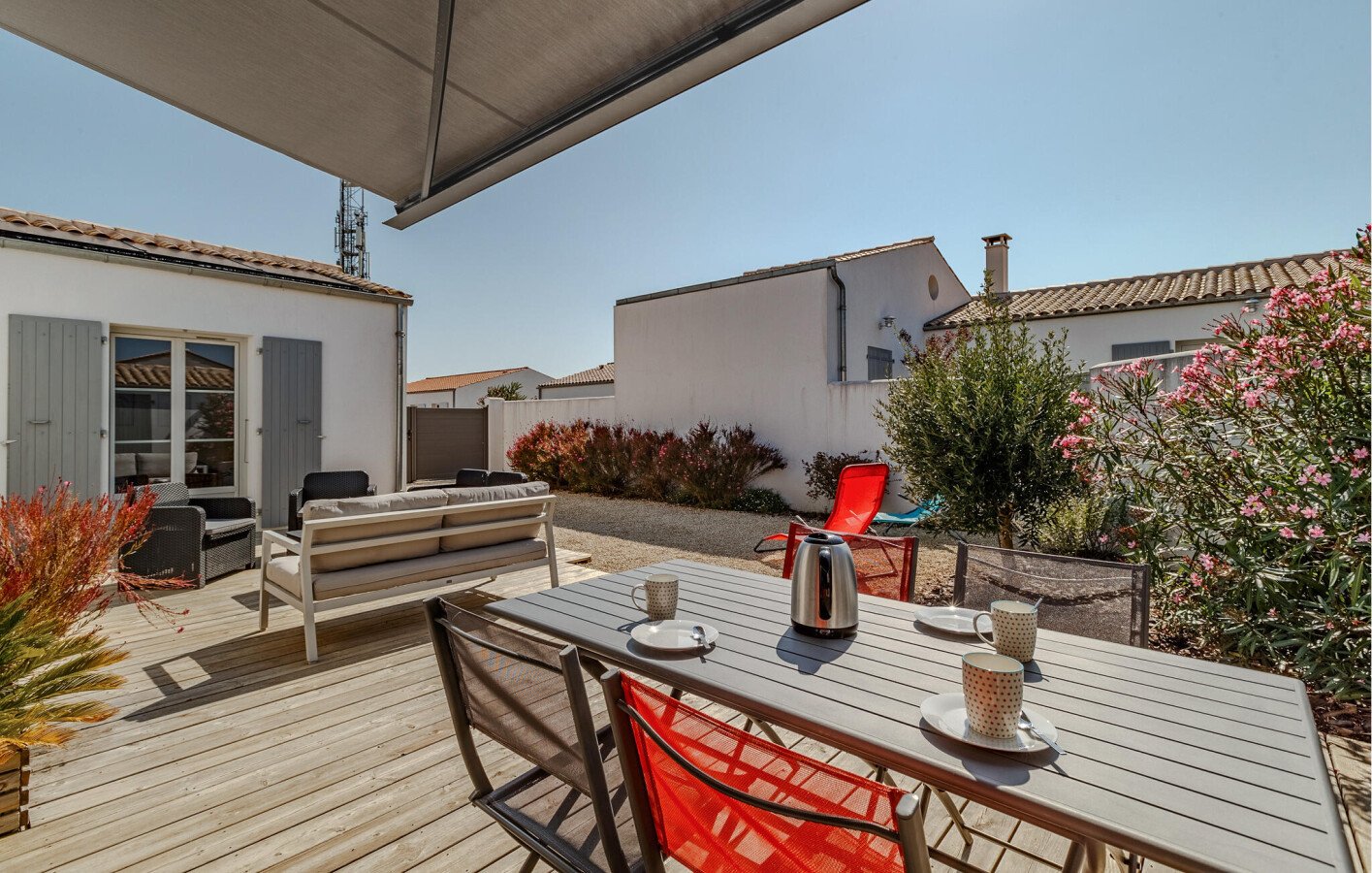 House 3 bedrooms, with garden