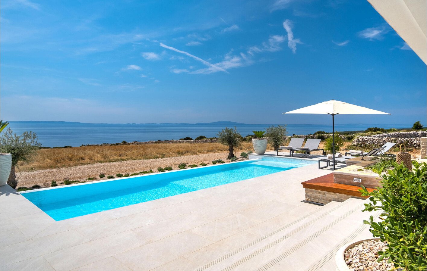 Casa 4 camere, con vista mare