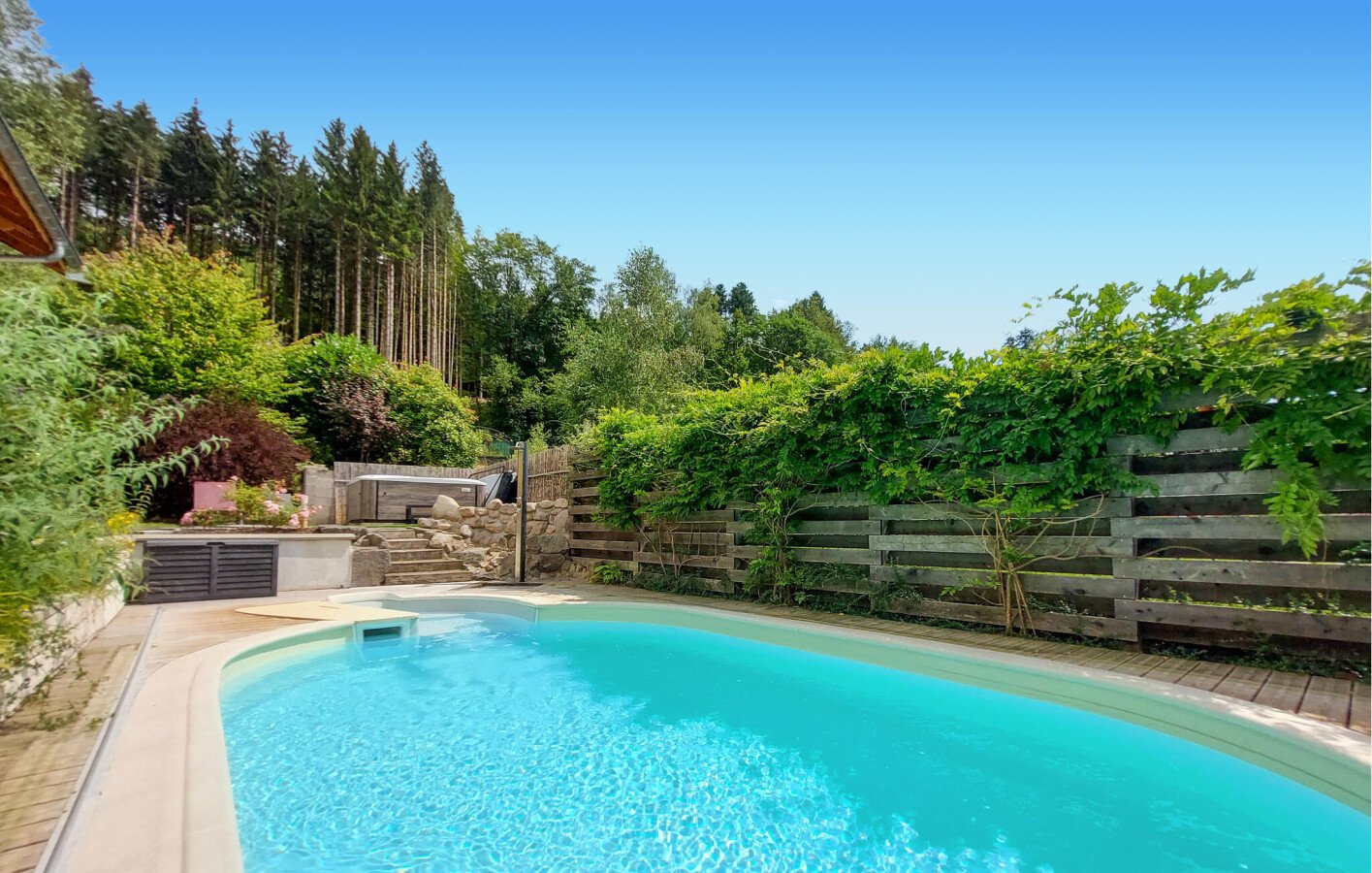 Maison confortable, 3 chambres, avec piscine