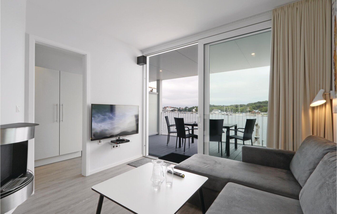 Appartement moderne, 1 chambre, avec vue sur mer