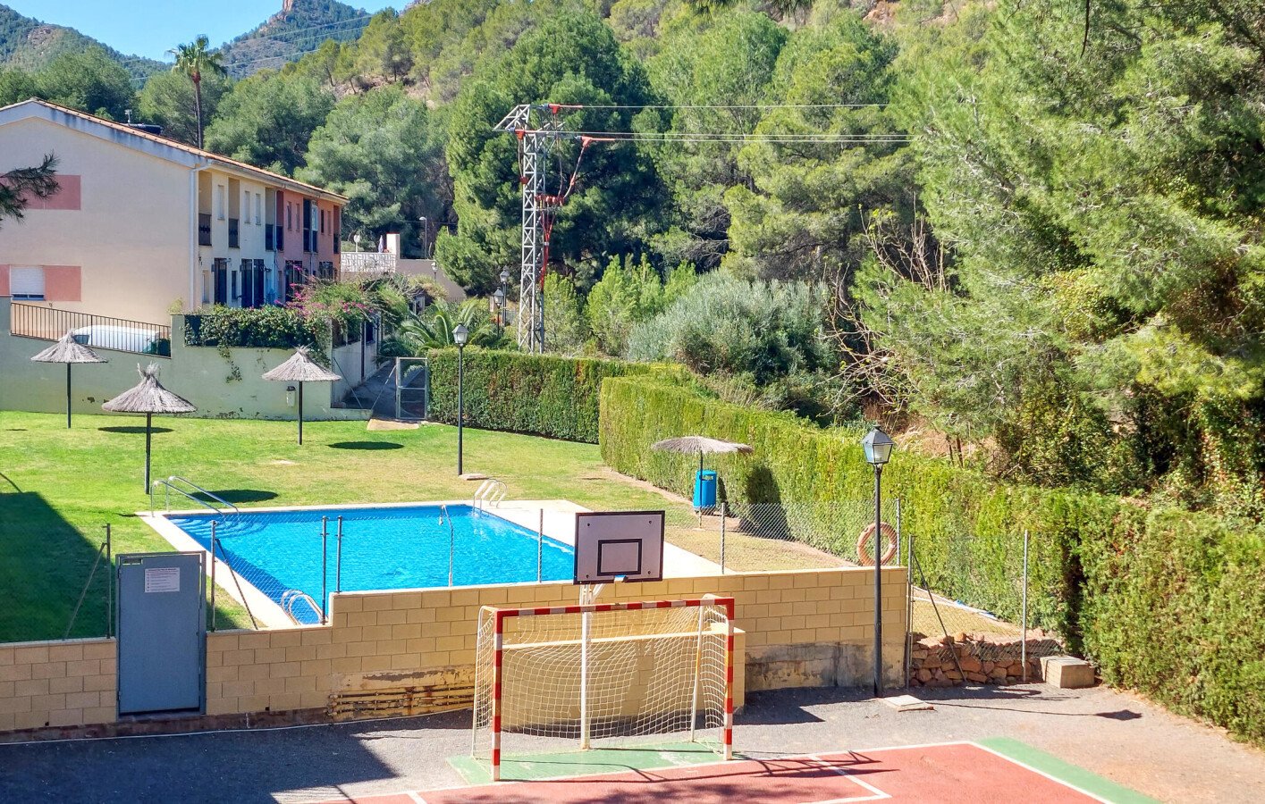 Maison de campagne confortable, 3 chambres, avec piscine