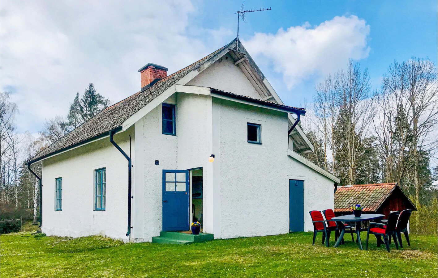 House 2 bedrooms, with fireplace