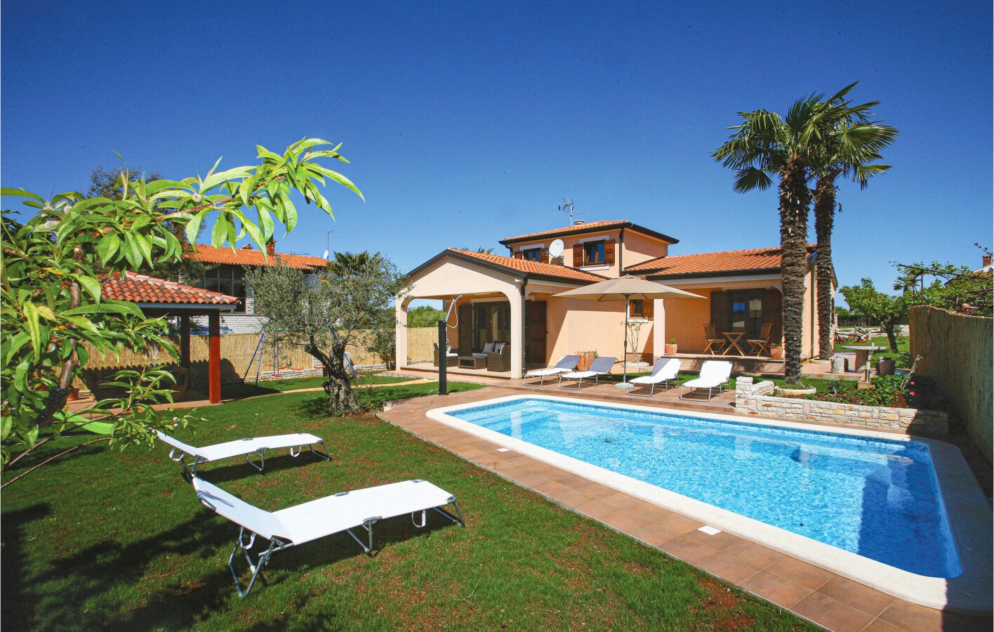 Casa 3 camere, con vista mare