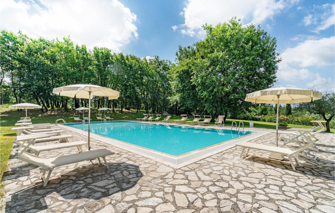 Casa 2 camere, con piscina