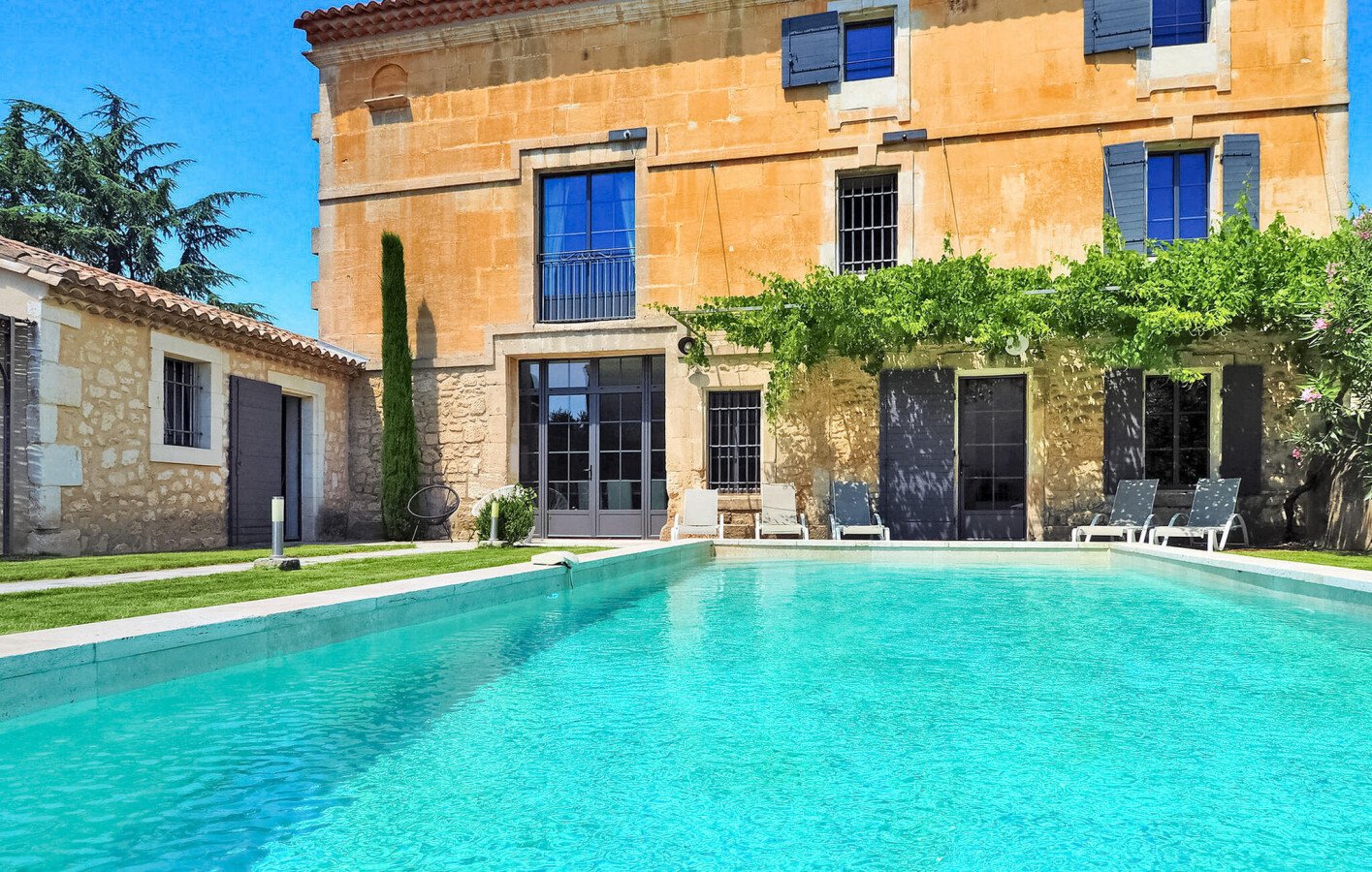 Maison 5 chambres, avec piscine