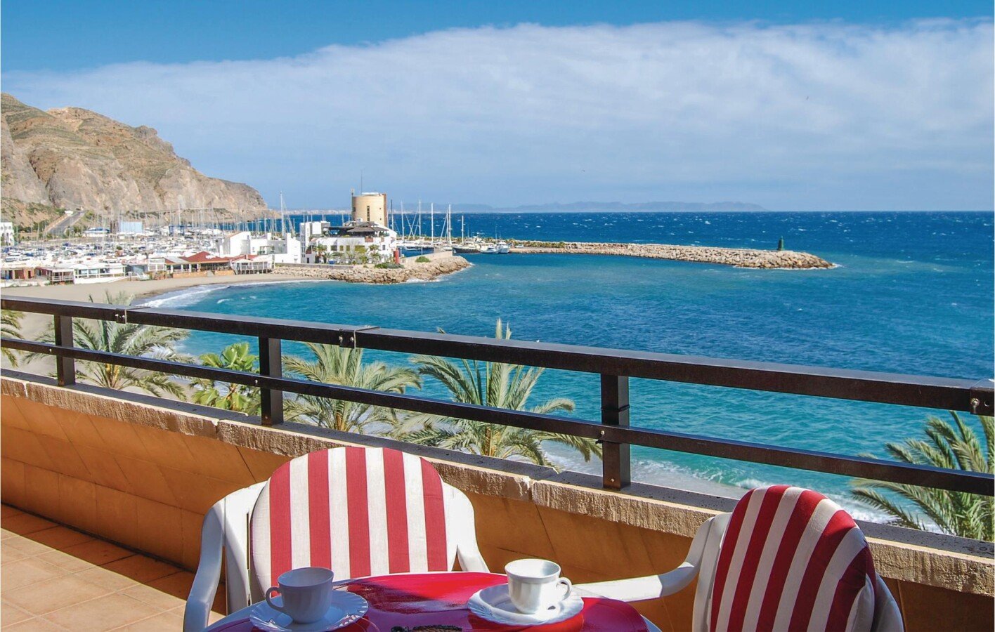 Appartement confortable, 2 chambres, avec vue sur mer