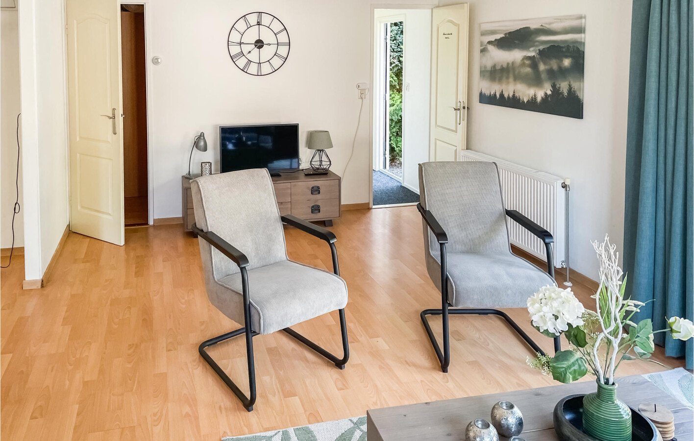 Tente moderne, 2 chambres, avec jardin