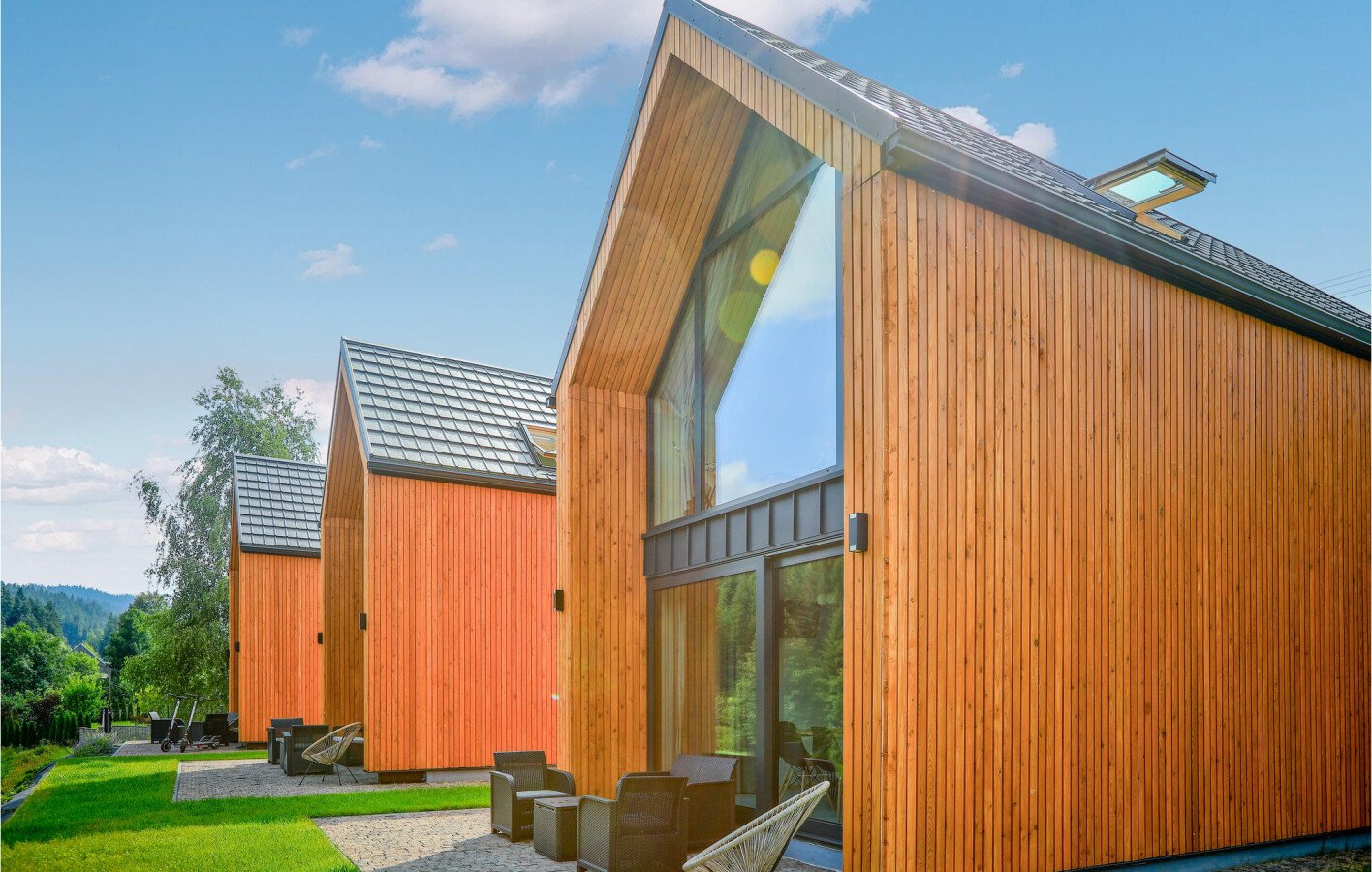 @todoptHouse 2 bedrooms, @todoptwith pool