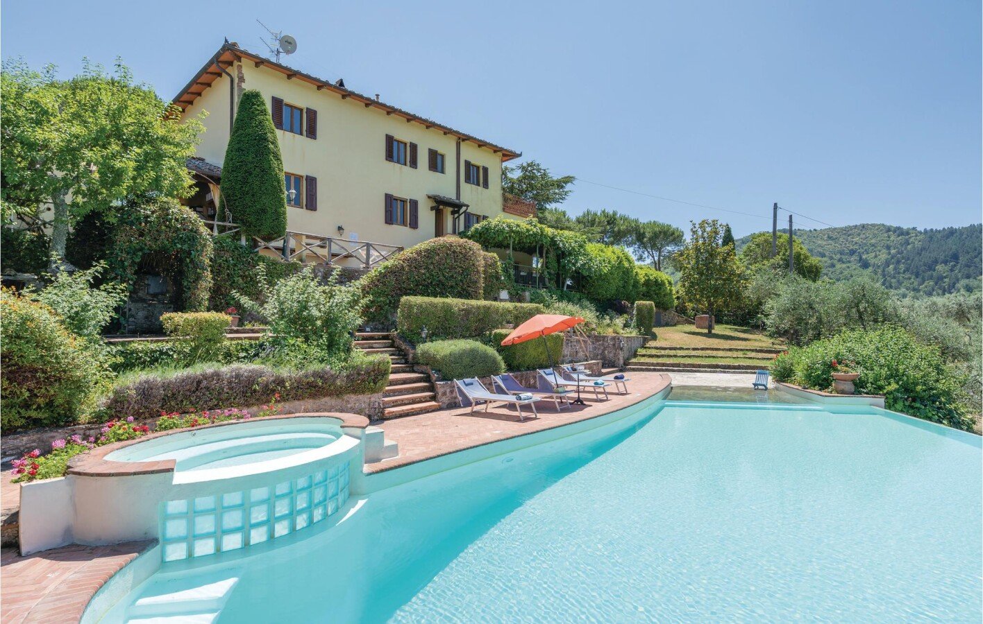 Casa 6 camere, con piscina