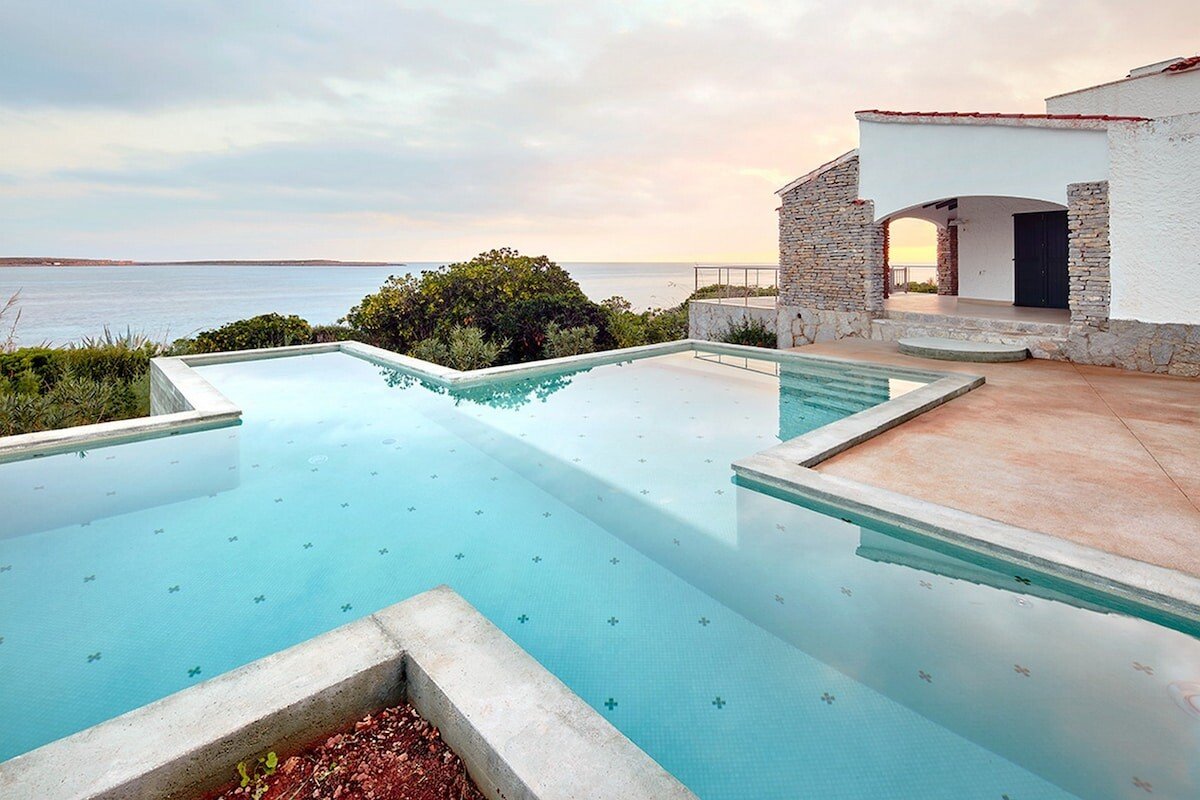 Villa 3 camere, con vista mare