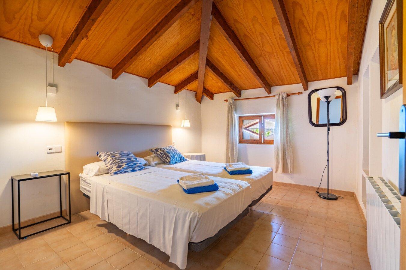 Château design, 8 chambres, avec piscine