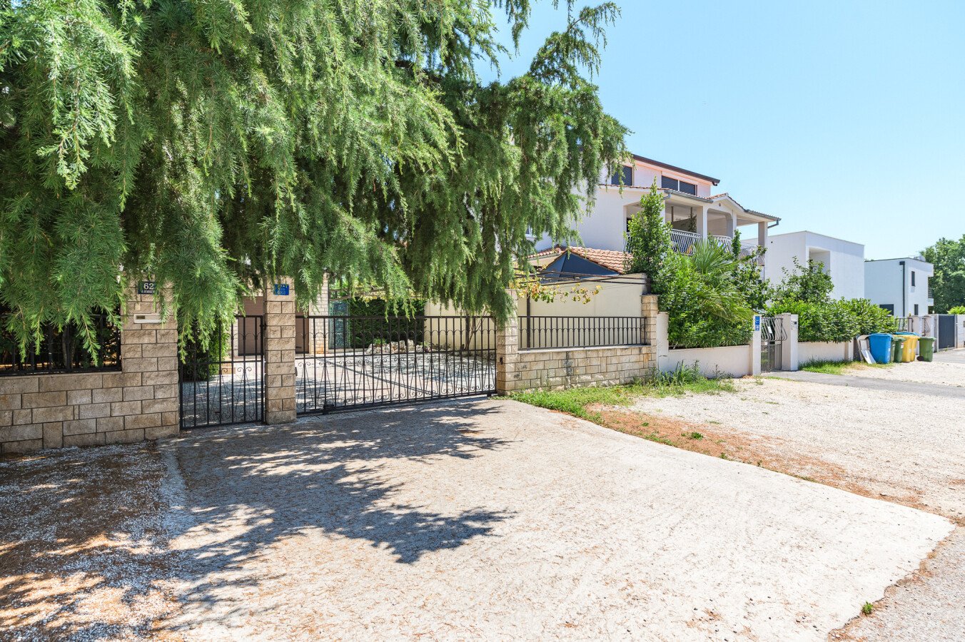 Vila 5 quartos, com jardim