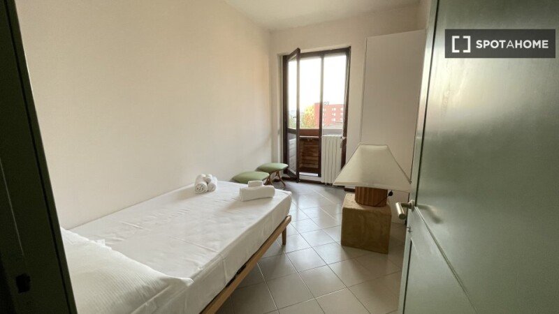 Room 8 guests, with wifi