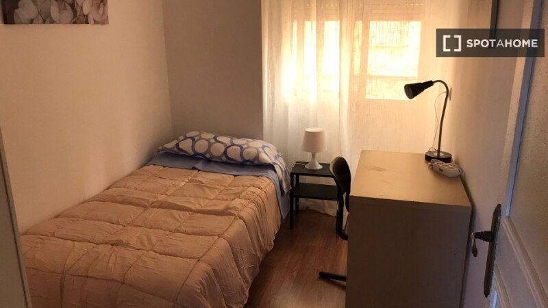 Habitación 12 huéspedes, con wifi