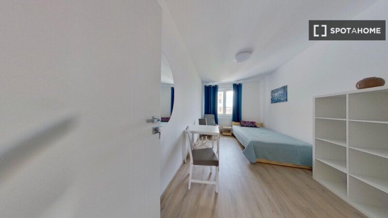 Room 6 guests, with air conditioning