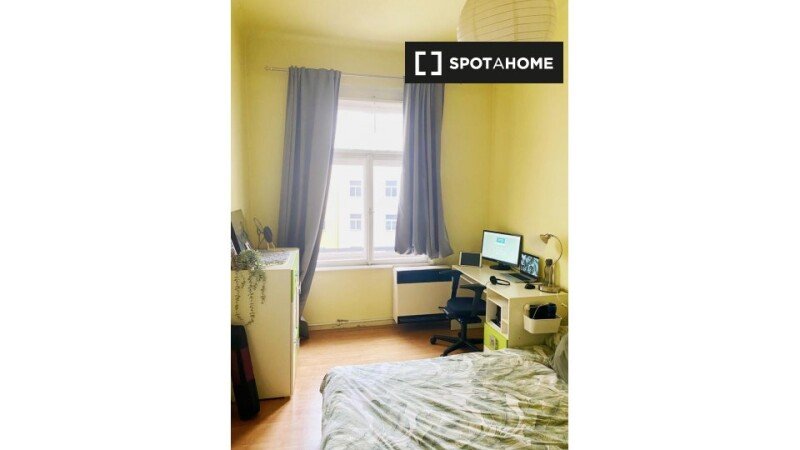 Chambre 4 voyageurs, avec climatisation