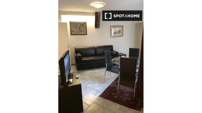 Apartment with wifi