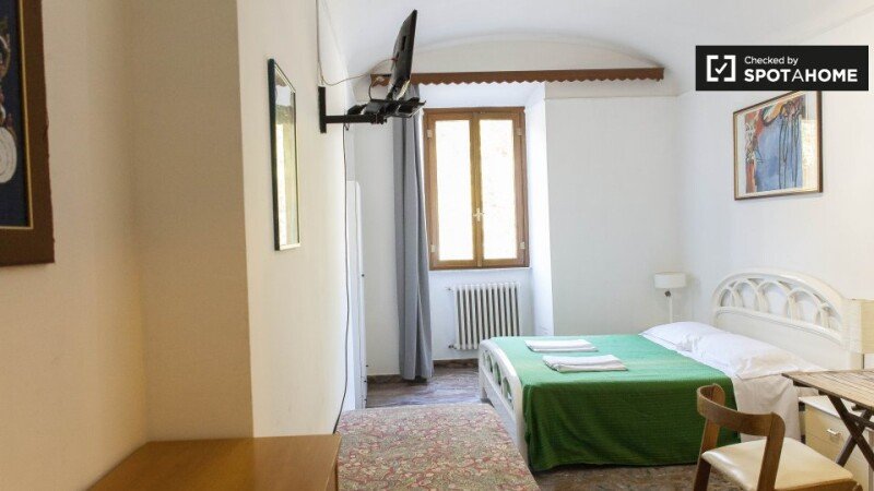 Room 8 guests, with air conditioning