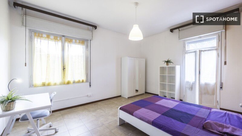 Room 8 guests, with wifi