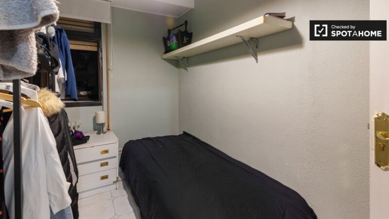Chambre 10 voyageurs, avec climatisation