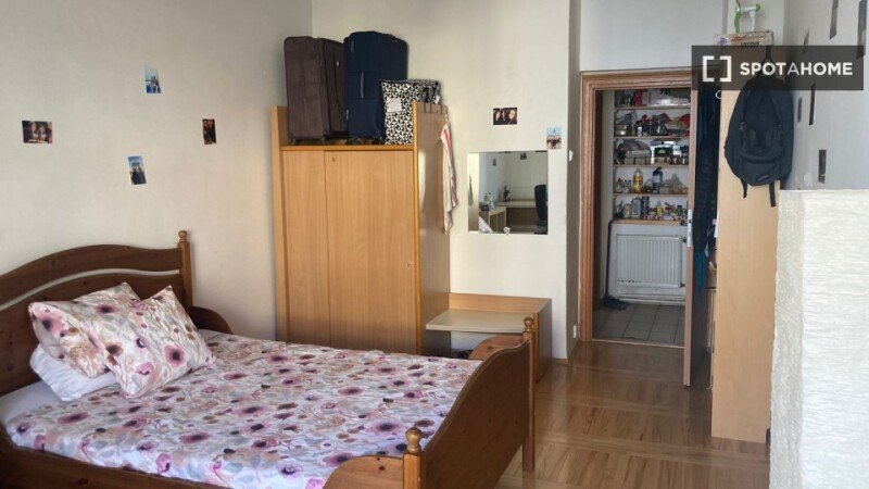 Chambre 8 voyageurs, avec wifi
