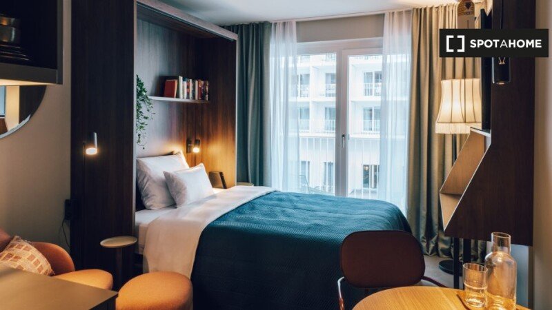 Apartment with air conditioning