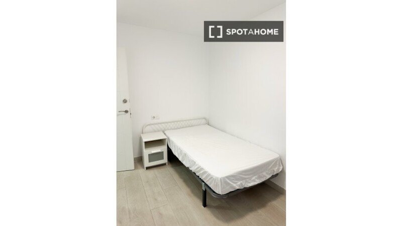 Chambre 10 voyageurs, avec climatisation
