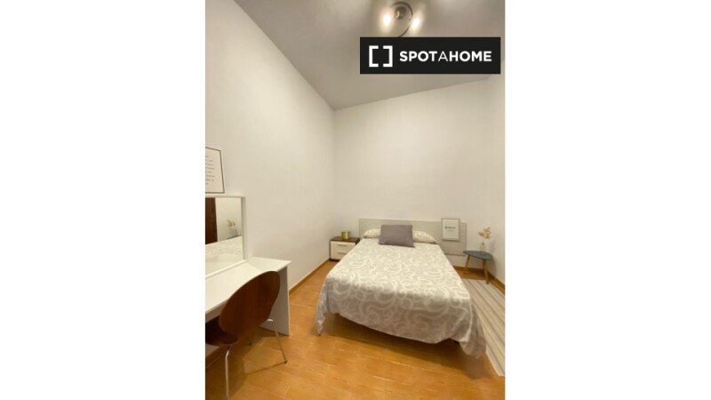 Chambre 6 voyageurs, avec climatisation