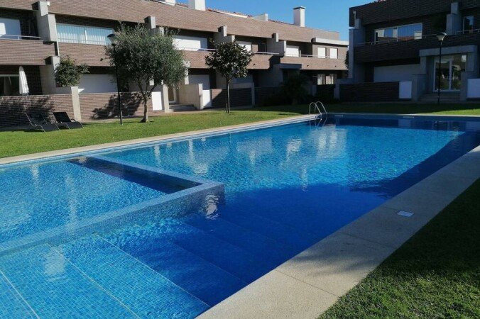 Maison traditionnelle, 2 chambres, avec piscine